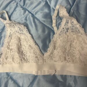 George White Lace Bra with Adjustable Straps